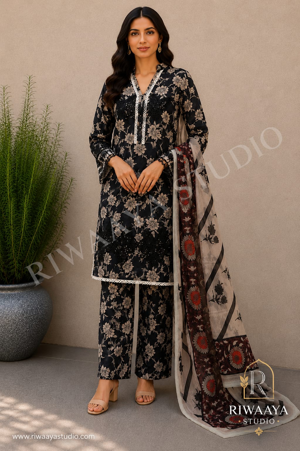 Classic Black Floral Lawn 3-Piece ready to wear